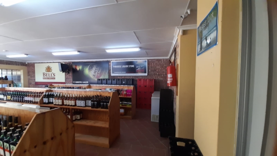 Commercial Property for Sale in Paradise Beach Eastern Cape